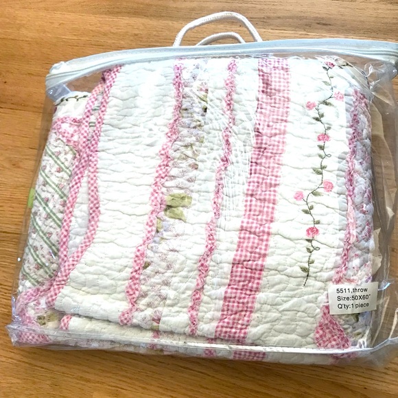 NWT Custom Quilt 50”X60” - Picture 6 of 6